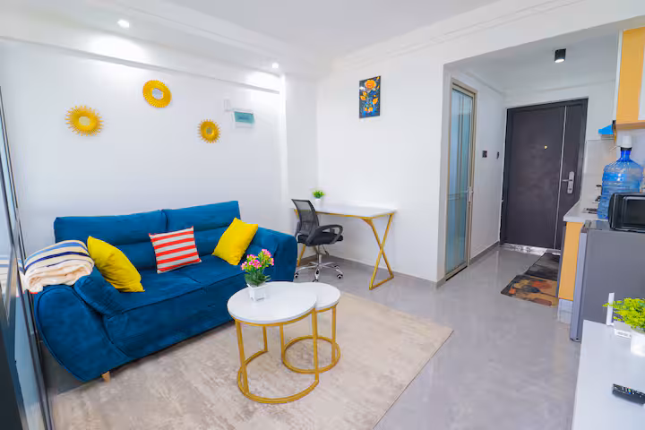 City Charm: 1 BR with Kilimani Skyline View — photo 10 of 30