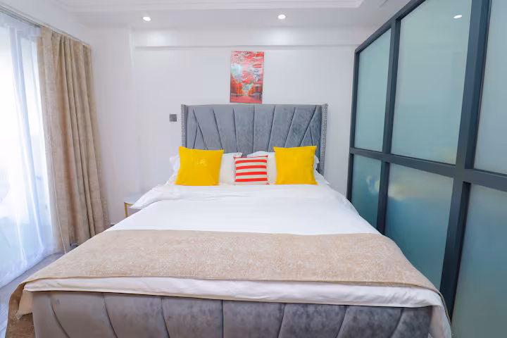 City Charm: 1 BR with Kilimani Skyline View — photo 1 of 30