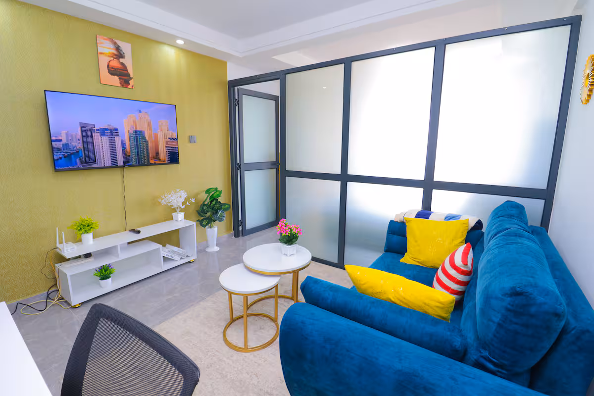 City Charm: 1 BR with Kilimani Skyline View — photo 2 of 30
