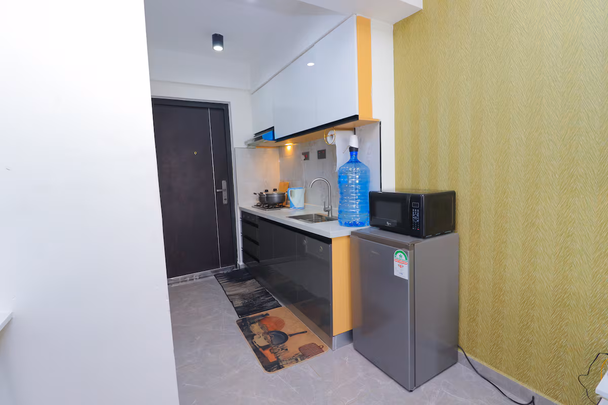 City Charm: 1 BR with Kilimani Skyline View — photo 17 of 30