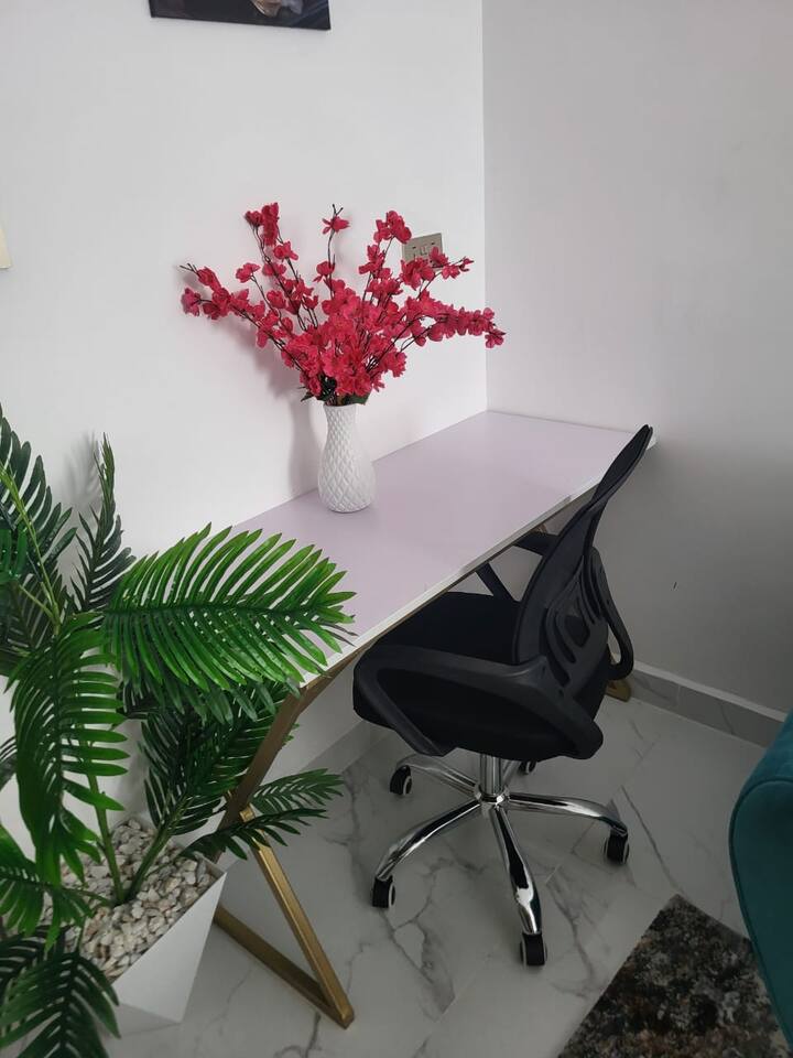 Urban Oasis Studio, SmartHome Apartment, Kilimani — photo 8 of 34